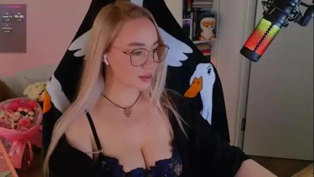Image 6 of emili1_bc Stream on Chaturbate on 20 days ago
