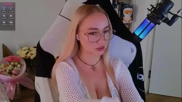 Image 4 of emili1_bc Stream on Chaturbate on 14 days ago
