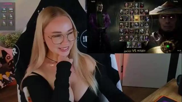 Image 7 of emili1_bc Stream on Chaturbate on 10 days ago