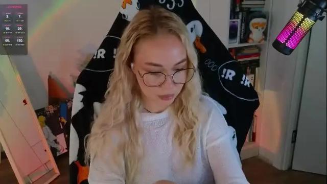 Image 8 of emili1_bc Stream on Chaturbate on 8 days ago