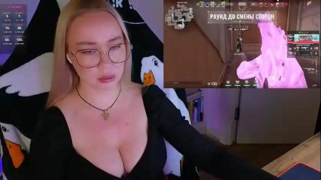 Image 8 of emili1_bc Stream on Chaturbate on 5 days ago