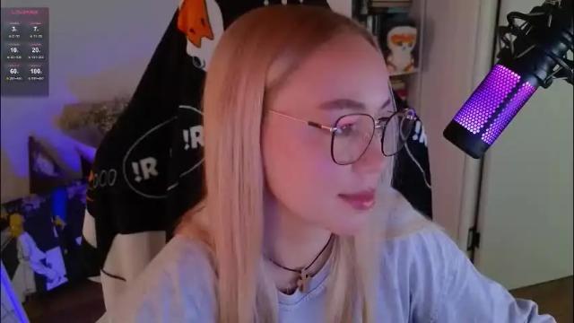 Image 10 of emili1_bc Stream on Chaturbate on 1 month ago
