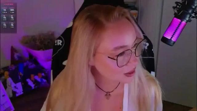 Thumbnail 2, emili1_bc's Stream at Chaturbate, 1 month ago
