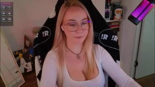 Image 8 of emili1_bc Stream on Chaturbate on 1 month ago