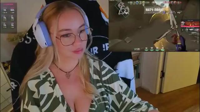 Image 8 of emili1_bc Stream on Chaturbate on 1 month ago
