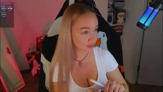 Thumbnail 1, emili1_bc's Stream at Chaturbate, 18 days ago