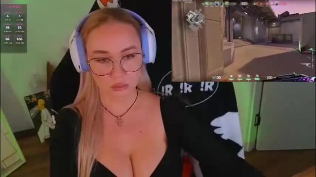 Image 8 of emili1_bc Stream on Chaturbate on 17 days ago