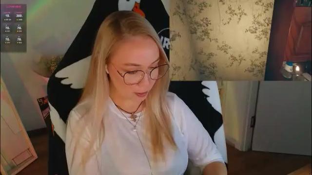 Image 4 of emili1_bc Stream on Chaturbate on 13 days ago