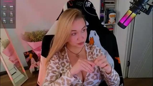 Thumbnail 1, emili1_bc's Stream at Chaturbate, 3 months ago