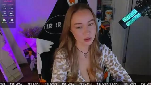 Thumbnail 3, emili1_bc's Stream at Chaturbate, 1 month ago