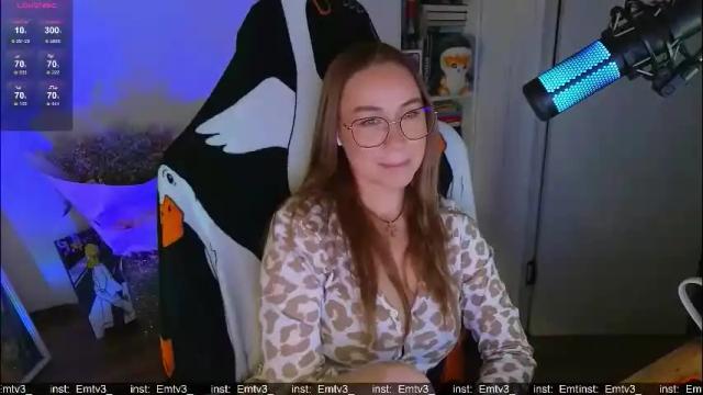 Image 12 of emili1_bc Stream on Chaturbate on 1 month ago