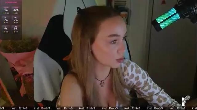 Image 4 of emili1_bc Stream on Chaturbate on 1 month ago