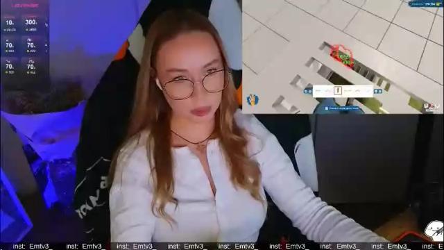 Image 3 of emili1_bc Stream on Chaturbate on 1 month ago