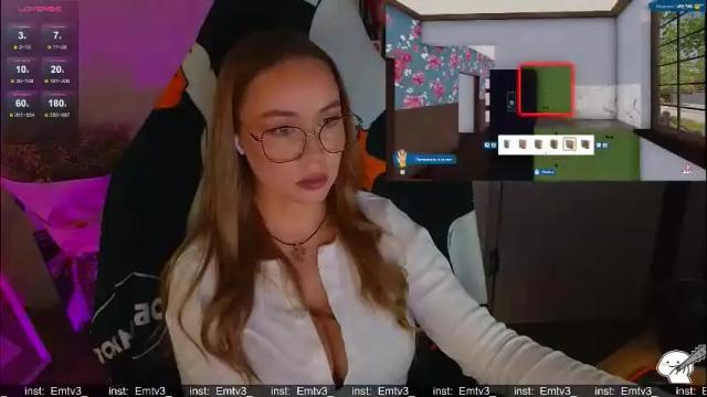 Image 8 of emili1_bc Stream on Chaturbate on 1 month ago