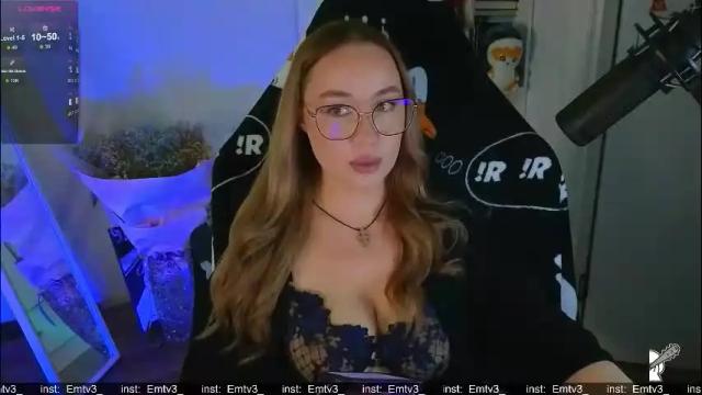 Image 8 of emili1_bc Stream on Chaturbate on 21 days ago