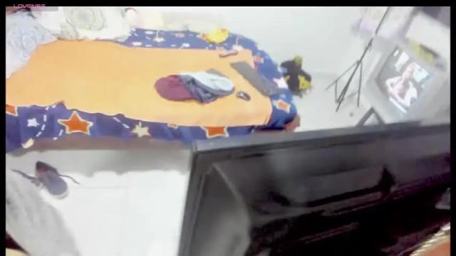 Image 4 of emili_66 Stream on Chaturbate on 16 months ago