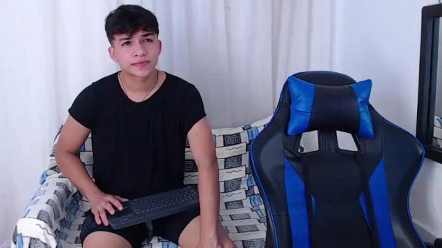 Thumbnail 1, emili_and_livay's Stream at Chaturbate, 18 months ago