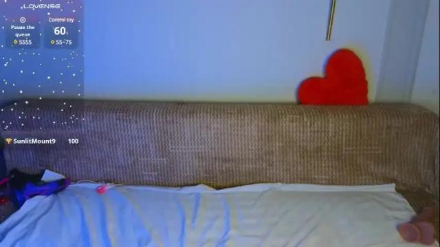 Image 2 of emili_blanc Stream on Chaturbate on 3 days ago