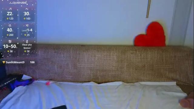 Image 8 of emili_blanc Stream on Chaturbate on 3 days ago