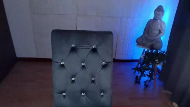 Image 7 of emili_evans_ Stream on Chaturbate on 24 days ago