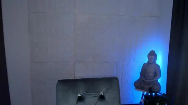 Image 12 of emili_evans_ Stream on Chaturbate on 23 days ago