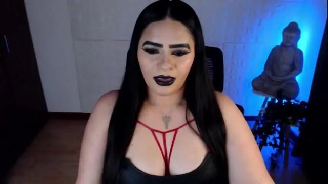 Image 12 of emili_evans_ Stream on Chaturbate on 11 days ago