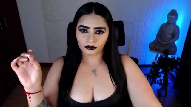 Image 4 of emili_evans_ Stream on Chaturbate on 2 days ago