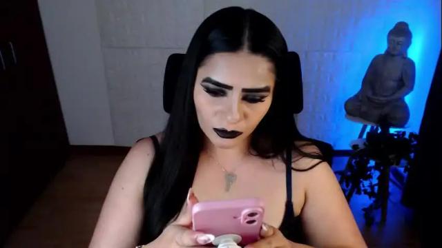 Image 8 of emili_evans_ Stream on Chaturbate on 2 days ago
