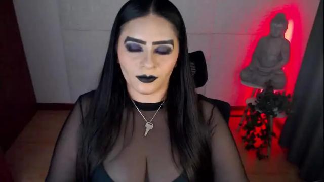 Image 12 of emili_evans_ Stream on Chaturbate on 29 days ago