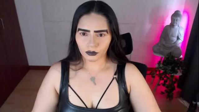Image 2 of emili_evans_ Stream on Chaturbate on 3 days ago