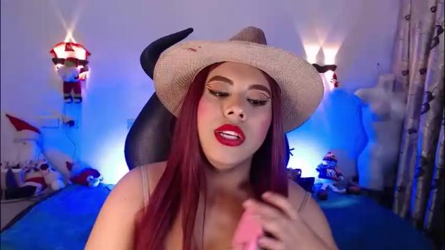 Image 2 of emili_roux Stream on Chaturbate on 1 month ago