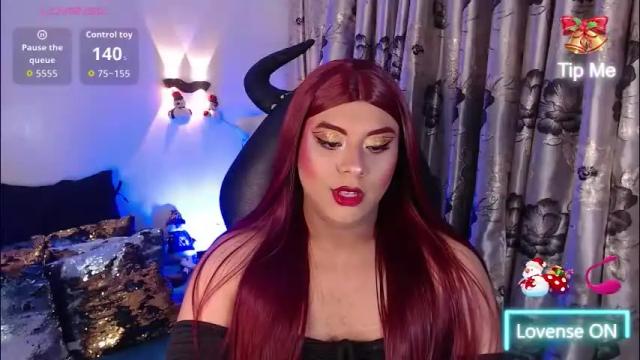 Image 3 of emili_roux Stream on Chaturbate on 22 days ago