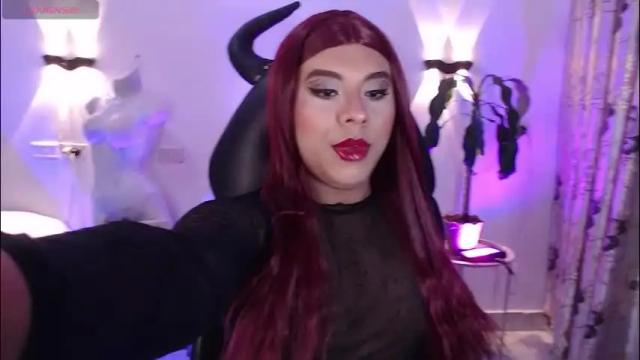 Image 8 of emili_roux Stream on Chaturbate on 1 day ago