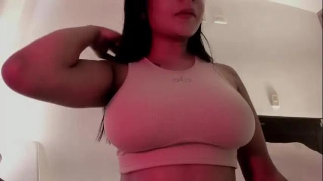 Image 10 of emilia_ghendle Stream on Chaturbate on 3 days ago