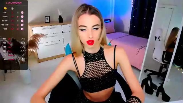 Image 8 of emilia_klar Stream on Chaturbate on 1 month ago