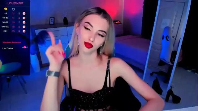 Image 10 of emilia_klar Stream on Chaturbate on 1 month ago