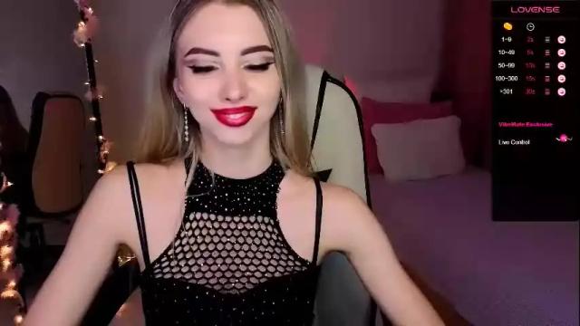 Image 10 of emilia_klar Stream on Chaturbate on 25 days ago