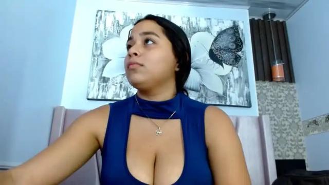 Image 11 of emilia_rouss Stream on Chaturbate on 18 months ago
