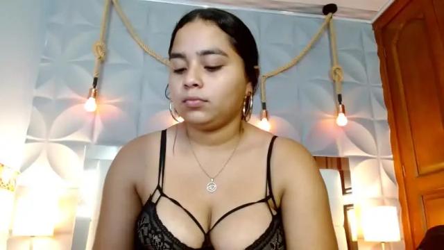 Image 8 of emilia_rouss Stream on Chaturbate on 17 months ago