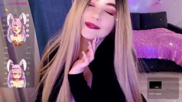 Image 4 of emilia_tan Stream on Chaturbate on 16 months ago
