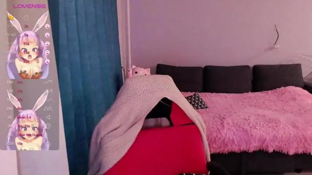 Image 3 of emilia_tan Stream on Chaturbate on 15 months ago