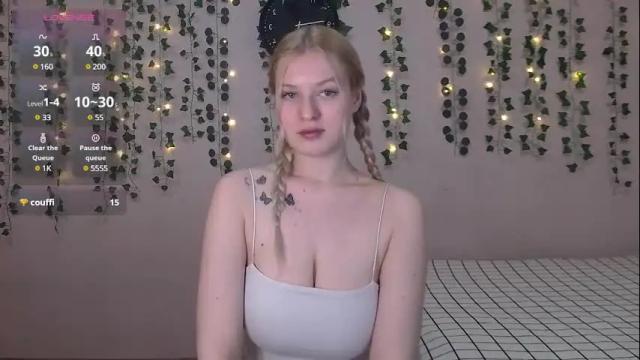 Image 2 of emiliaduchess Stream on Chaturbate on 24 days ago