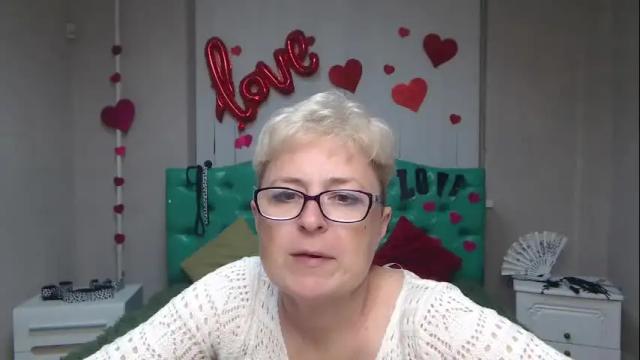 Image 2 of emiliagree Stream on Chaturbate on 1 month ago