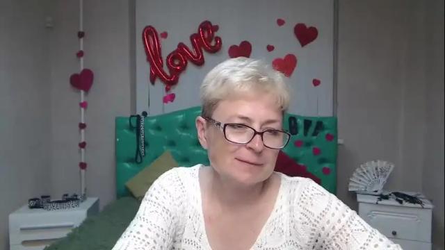 Image 6 of emiliagree Stream on Chaturbate on 1 month ago