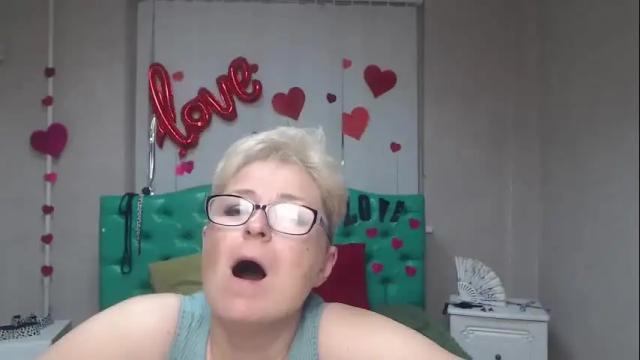 Image 3 of emiliagree Stream on Chaturbate on 1 month ago