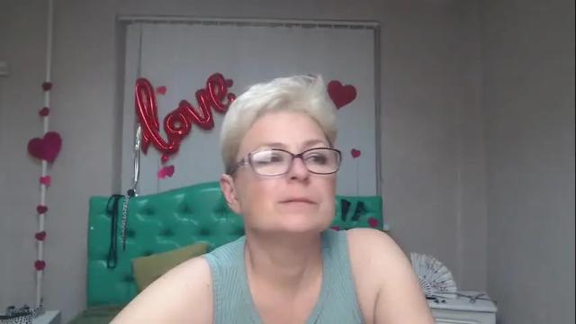Image 4 of emiliagree Stream on Chaturbate on 1 month ago