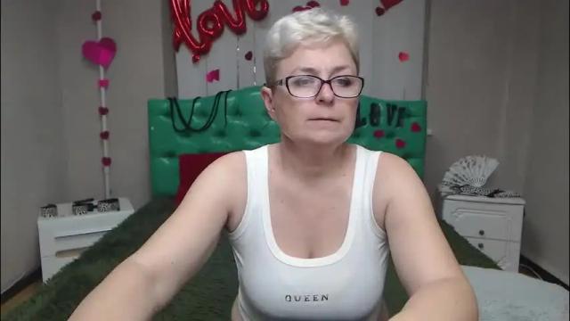 Image 12 of emiliagree Stream on Chaturbate on 2 months ago