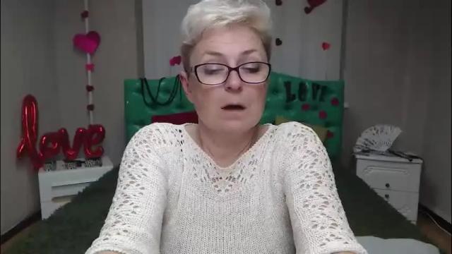 Image 12 of emiliagree Stream on Chaturbate on 1 month ago