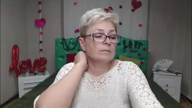 Image 3 of emiliagree Stream on Chaturbate on 1 month ago