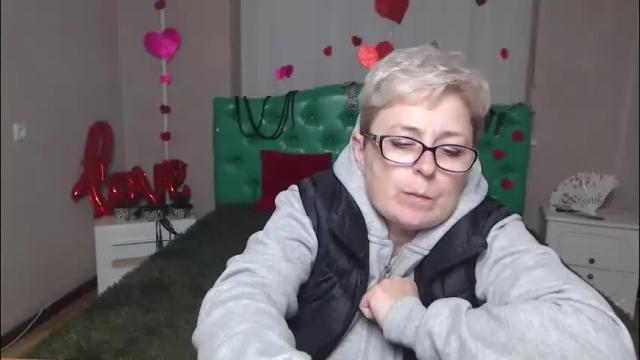 Image 10 of emiliagree Stream on Chaturbate on 1 month ago